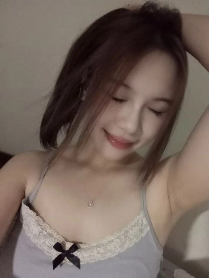 Ngày 13 tháng 7 năm 2023_cô gái Lolita 18 tuổi